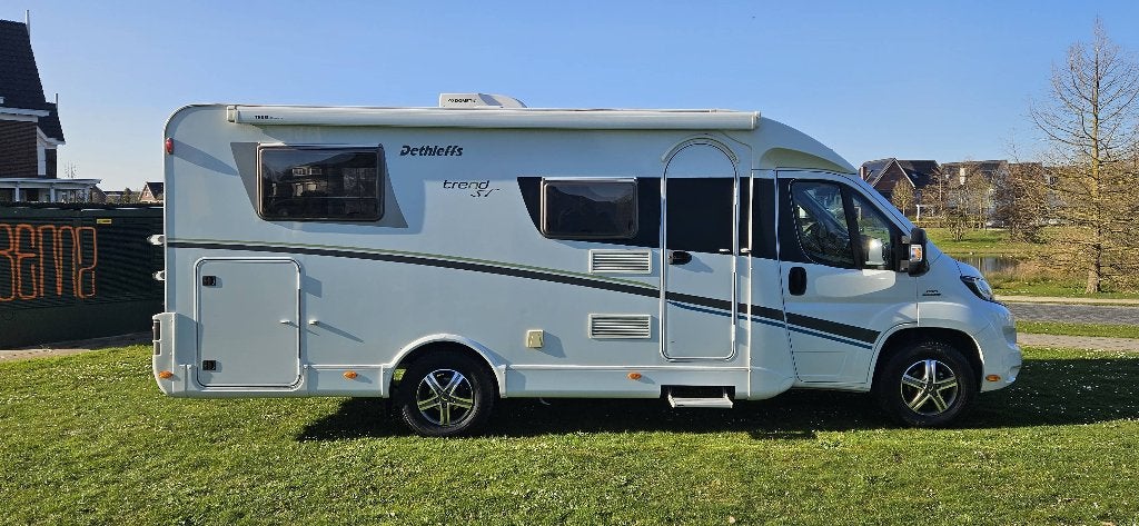 Dethleffs Trend St 6617/Bouwj.2017/45d km/Aico/Lengtebeddden, Standaard zit, Ringverwarming, Fiat, 6 tot 7 meter