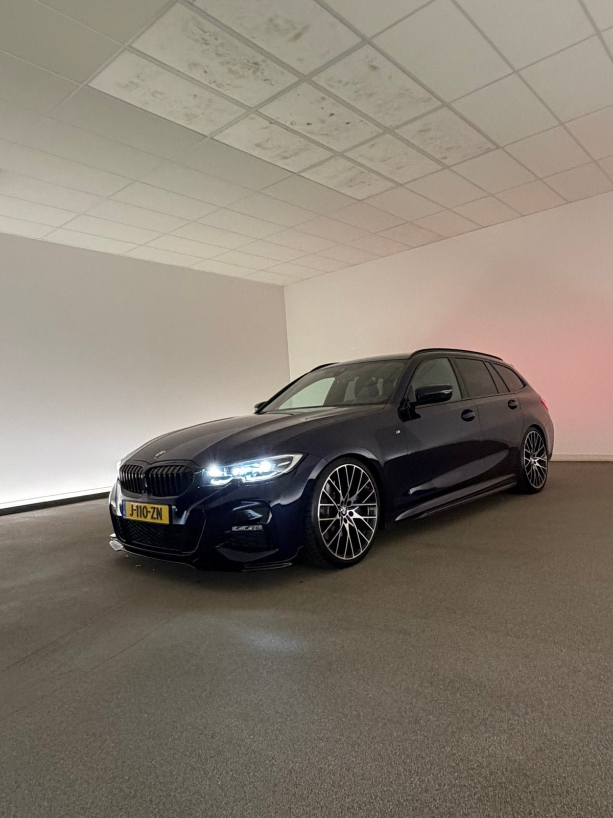 BMW 3-Serie 318i 156pk Aut 2020 Blauw, Auto's, Automaat, 1998 cc, Blauw, Dealer onderhouden