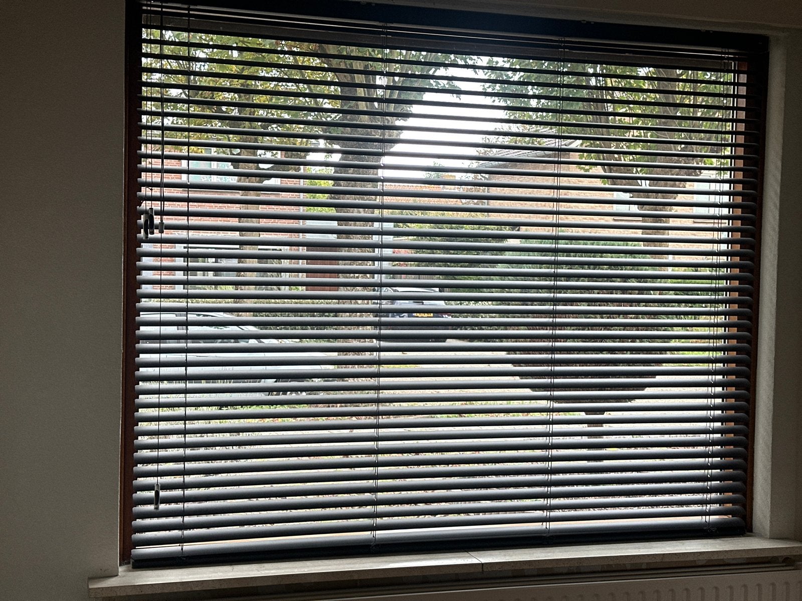 Metalen zwarte jaloezieën luxaflex teab, Ophalen, Jaloezie, Bruin, Hout