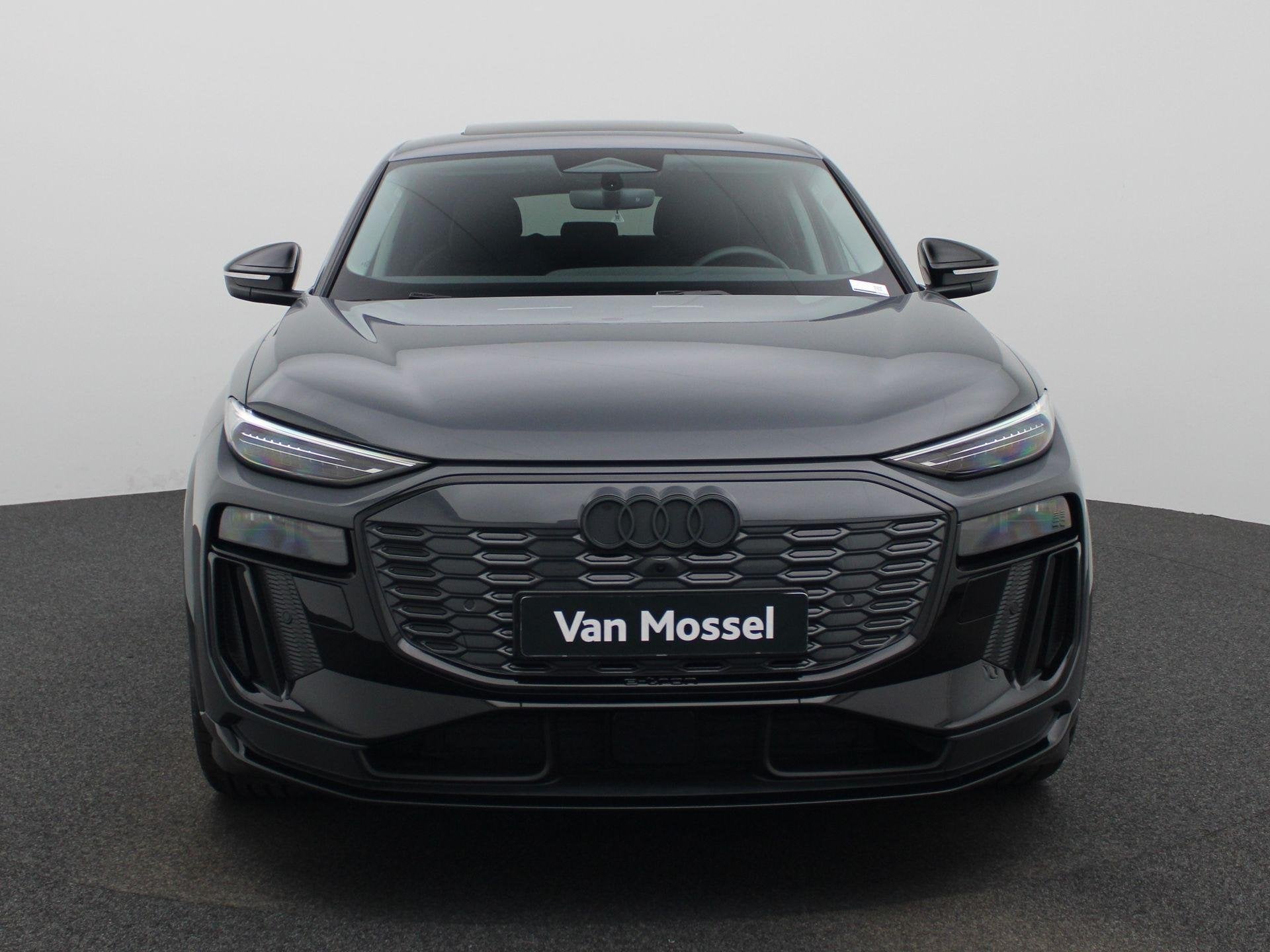 Audi Q6 Sportback e-tron S edition quattro 100 kWh | Adaptiv, Auto's, Automaat, 12 maanden, Gebruikt, Parkeerassistent