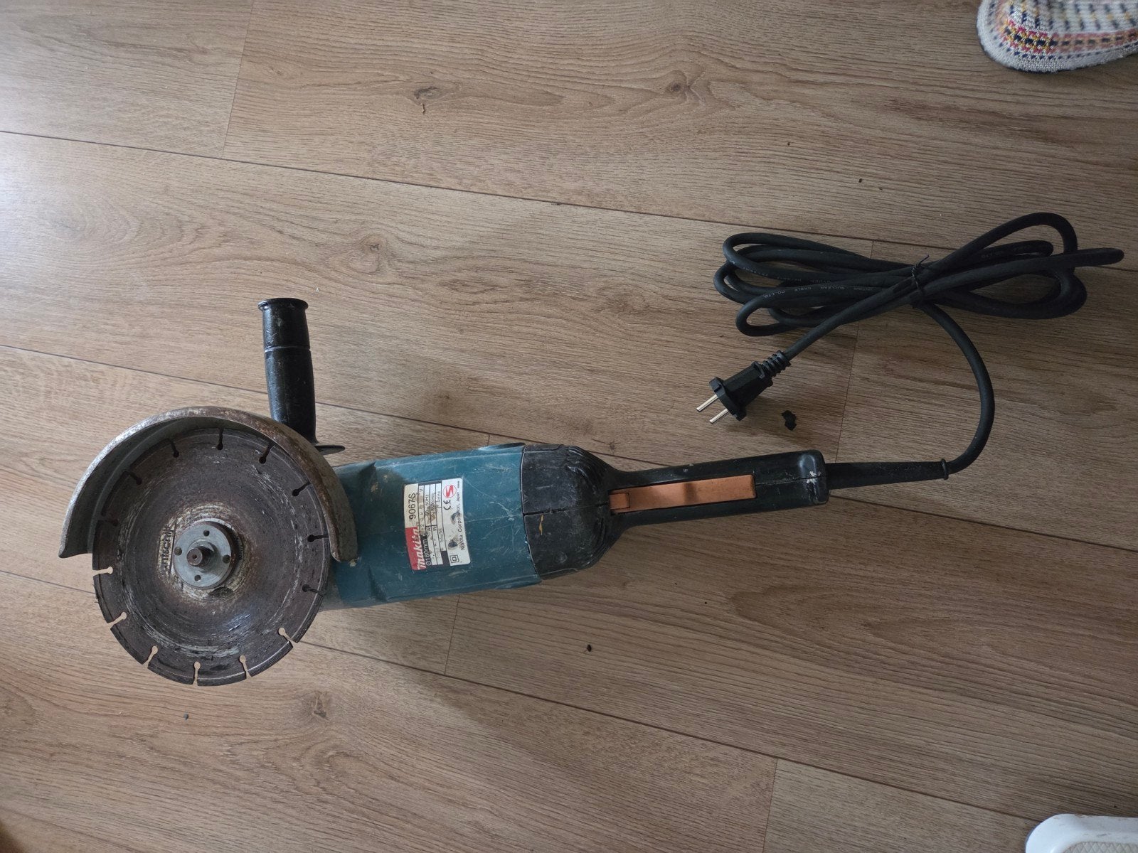 Makita haakse slijpmachine - Gebruikt maar werkt perfect, Ophalen of Verzenden