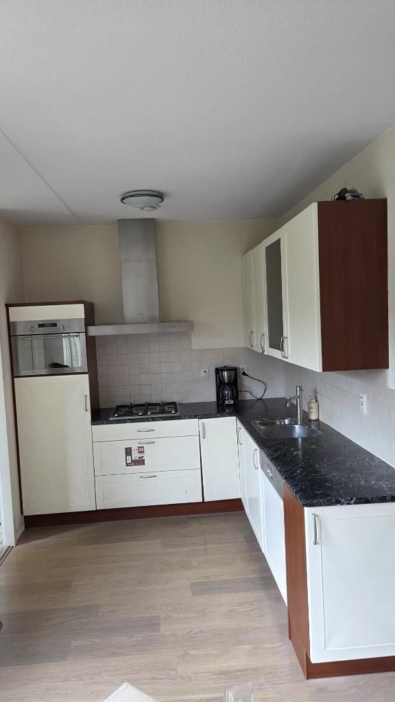 Complete keuken met inbouwapparatuur, Ophalen, Gebruikt, Kunststof, Hoekkeuken