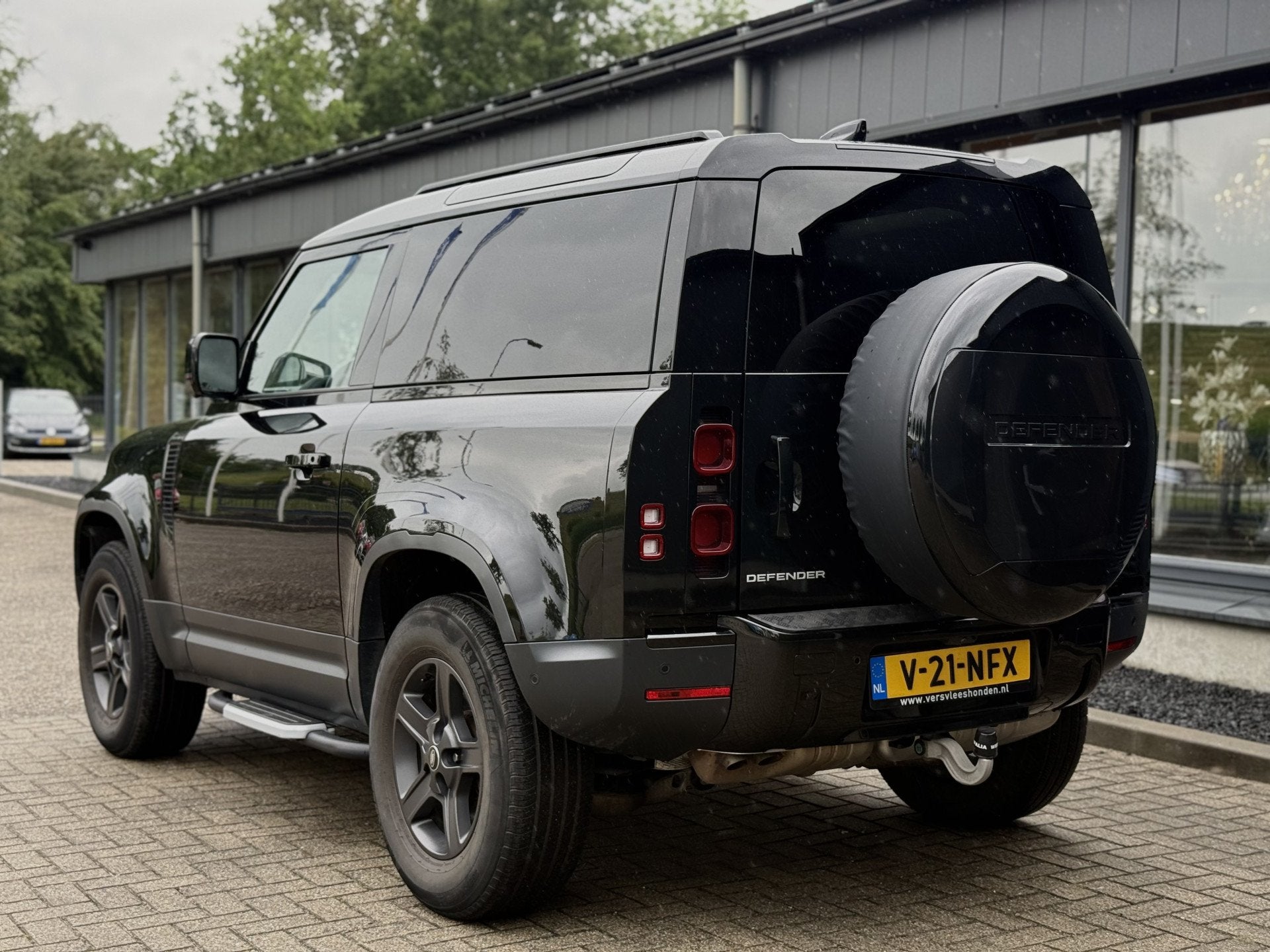 Land Rover Defender 3.0 D200 90 MHEV SE BTW (bj 2022), Auto's, Automaat, Automatische klimaatregeling, Euro 6, Zwart