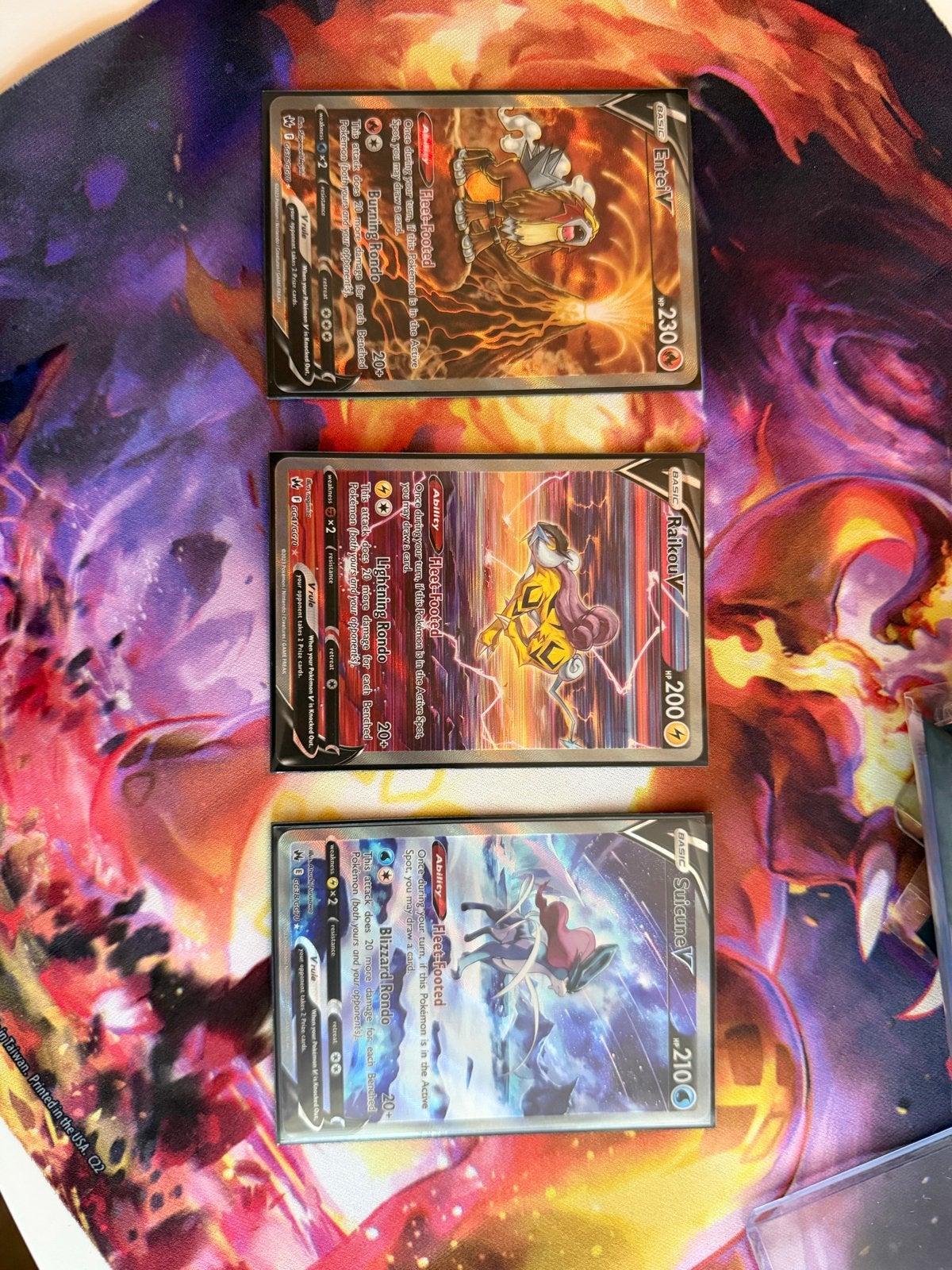 Pokémon Crown Zenith Dog Trio V - Entei, Raikou, Suicune, Ophalen of Verzenden, Zo goed als nieuw, Meerdere kaarten, Foil