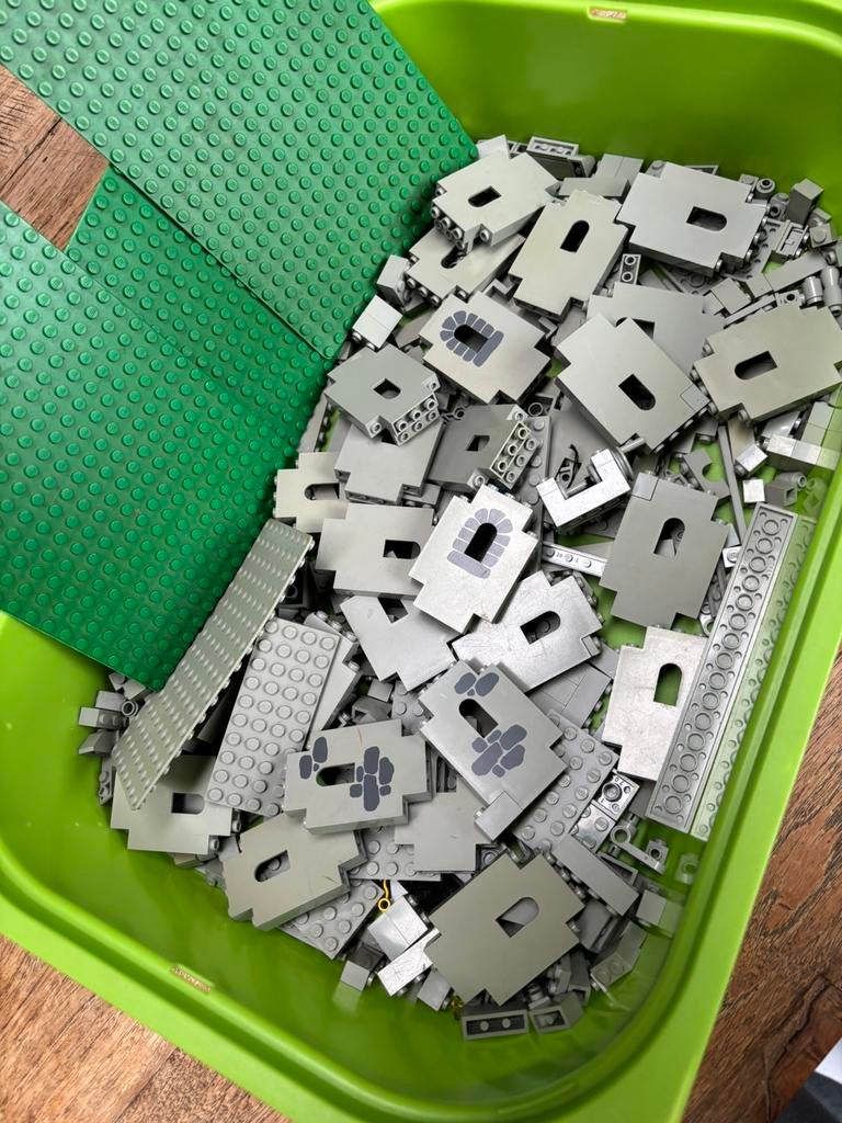 Bak lego van jaren 80 ridder kasteel, Kinderen en Baby's, Speelgoed | Duplo en Lego, Ophalen, Gebruikt, Lego, Losse stenen