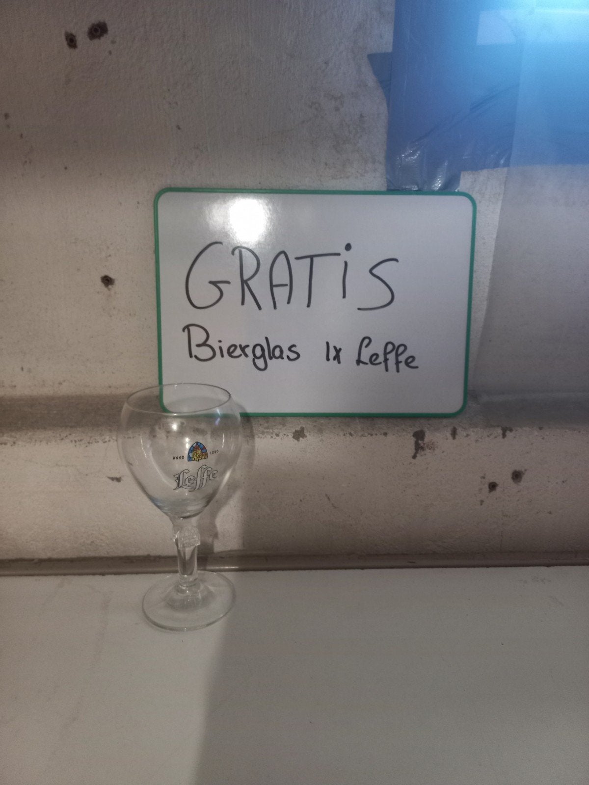 GRATIS bierglas leffe GRATIS, Ophalen, Glas of Glazen, Gebruikt, Glas