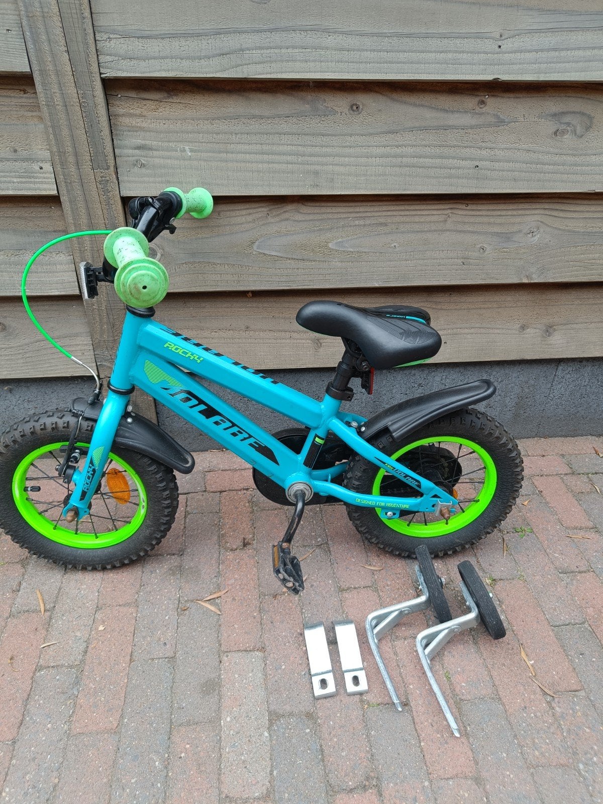 Volare Rocky Kinderfiets 12 inch met zijwieltjes, Fietsen en Brommers, Fietsen | Kinderfietsjes, Terugtraprem, Zijwieltjes, Volare