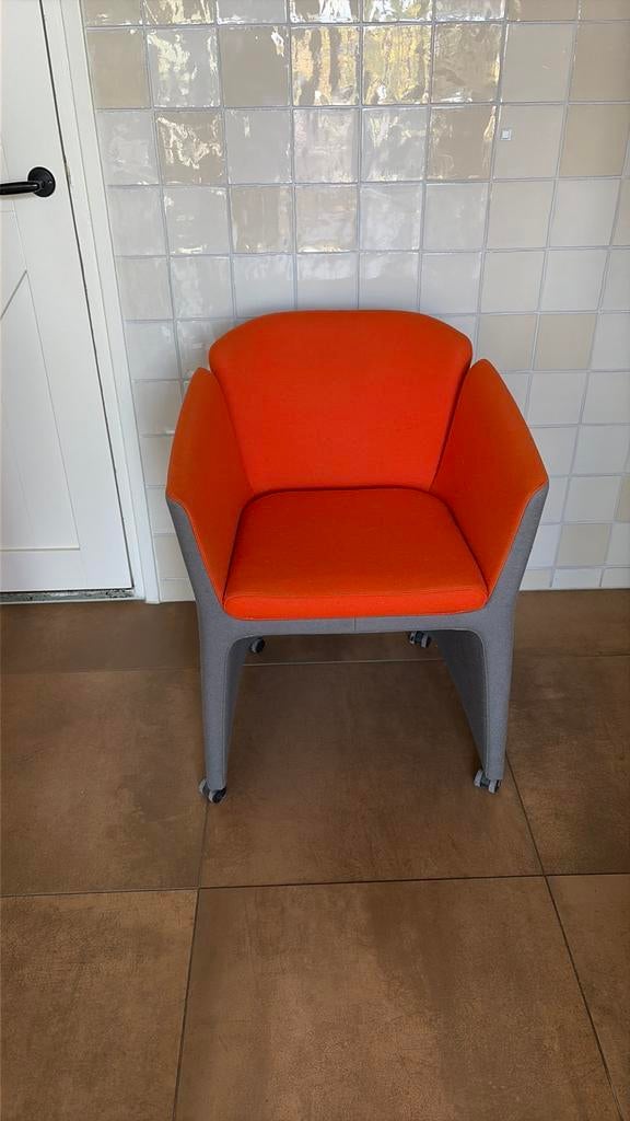 Montis fauteuil Lotus design Simon Pengelly, Huis en Inrichting, Fauteuils, Ophalen, Modern design, Minder dan 75 cm, Zo goed als nieuw
