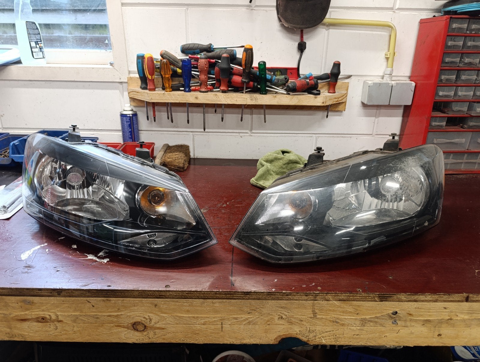koplampen voorzeide Volkswagen polo 6r van  bj 2010/2015, Ophalen, Gebruikt, Volkswagen