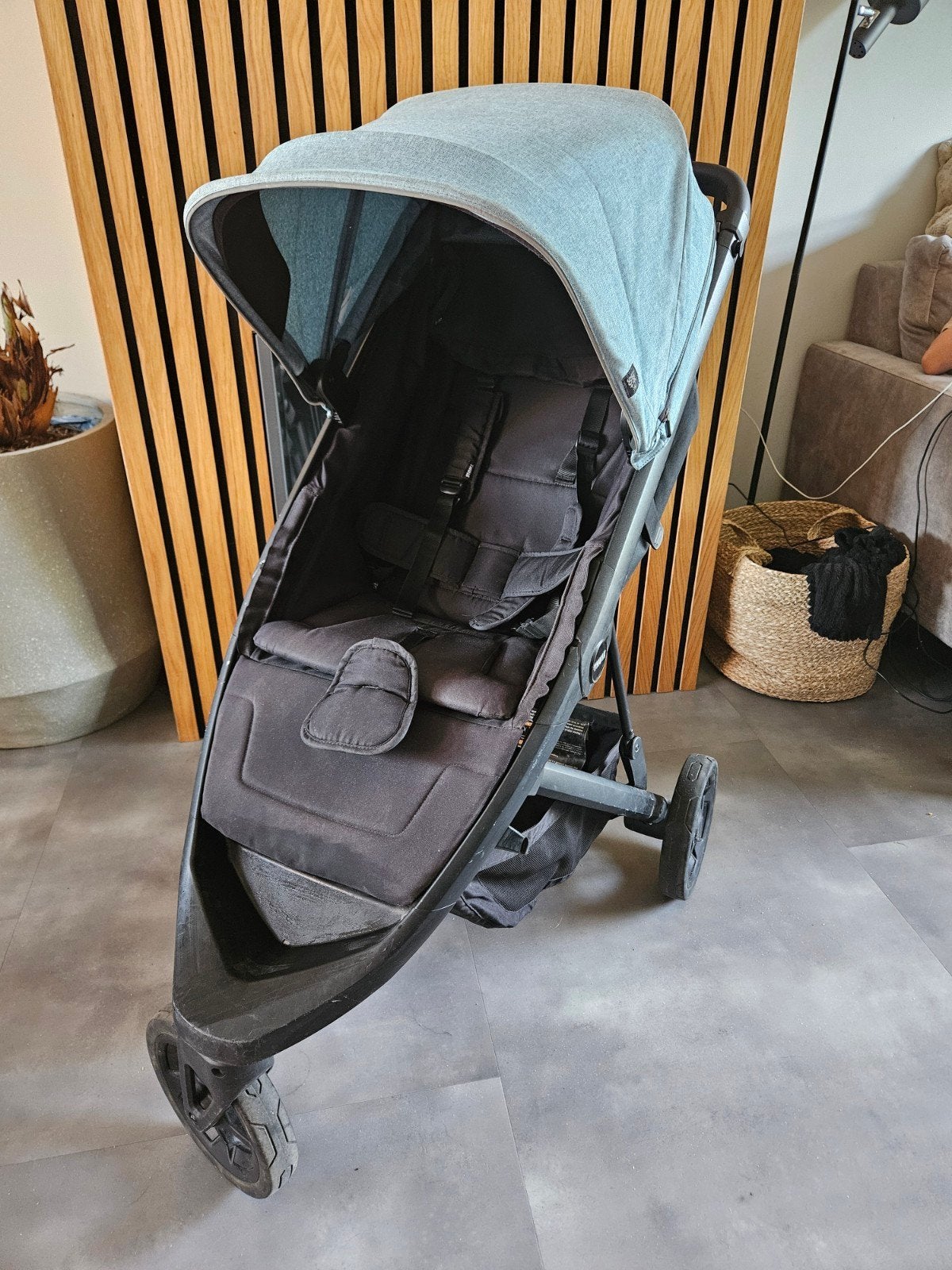 Thule Spring Buggy - Fijn om mee te wandelen, Kinderen en Baby's, Buggy's, Gebruikt, Overige merken, Verstelbare rugleuning, Zonnekap