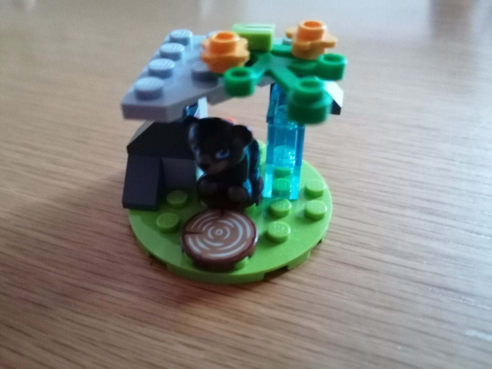 Lego Friends diorama met zwarte beer, Ophalen of Verzenden
