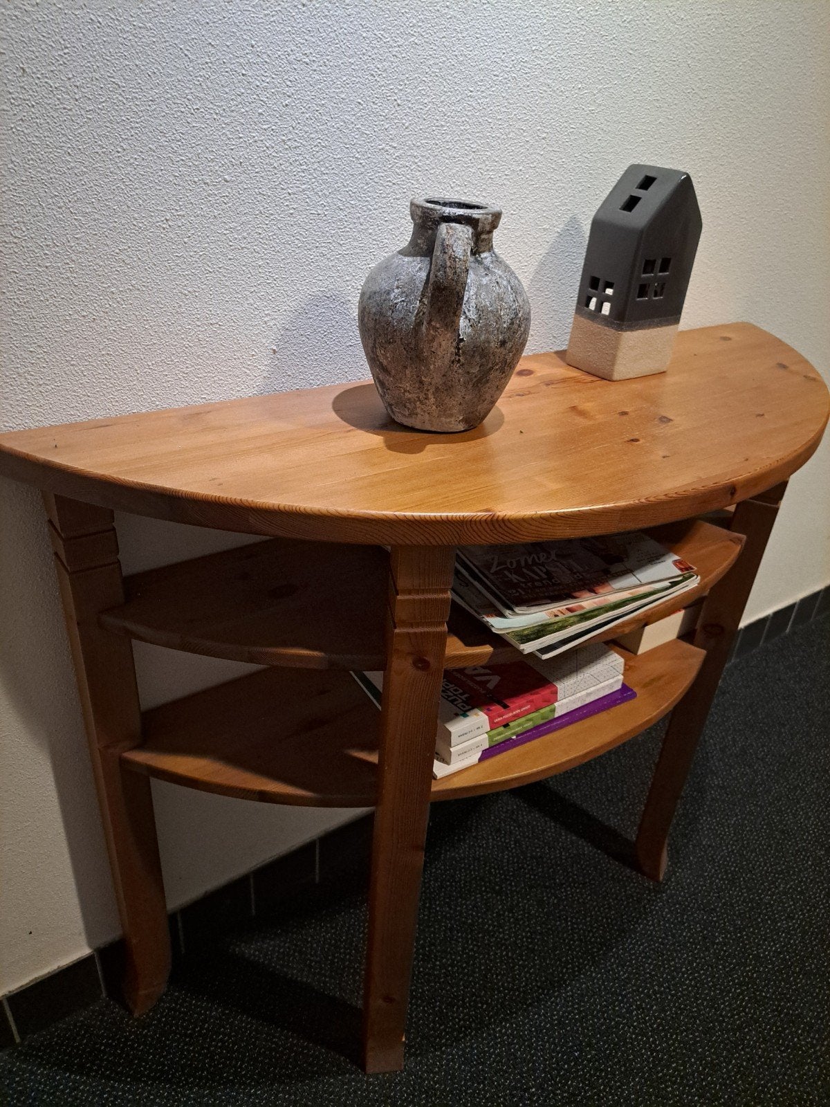Houten halfronde sidetable met 2 legplanken, Ophalen, Gebruikt, Landelijk, 75 cm of meer