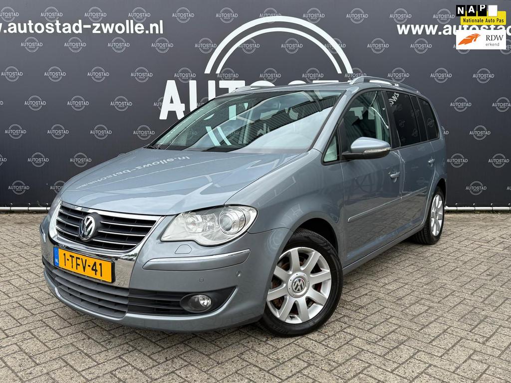 Volkswagen Touran 1.4 TSI Highline Automaat / APK / NAP / Cr, Euro 5, Stof, 4 cilinders, 14 km/l