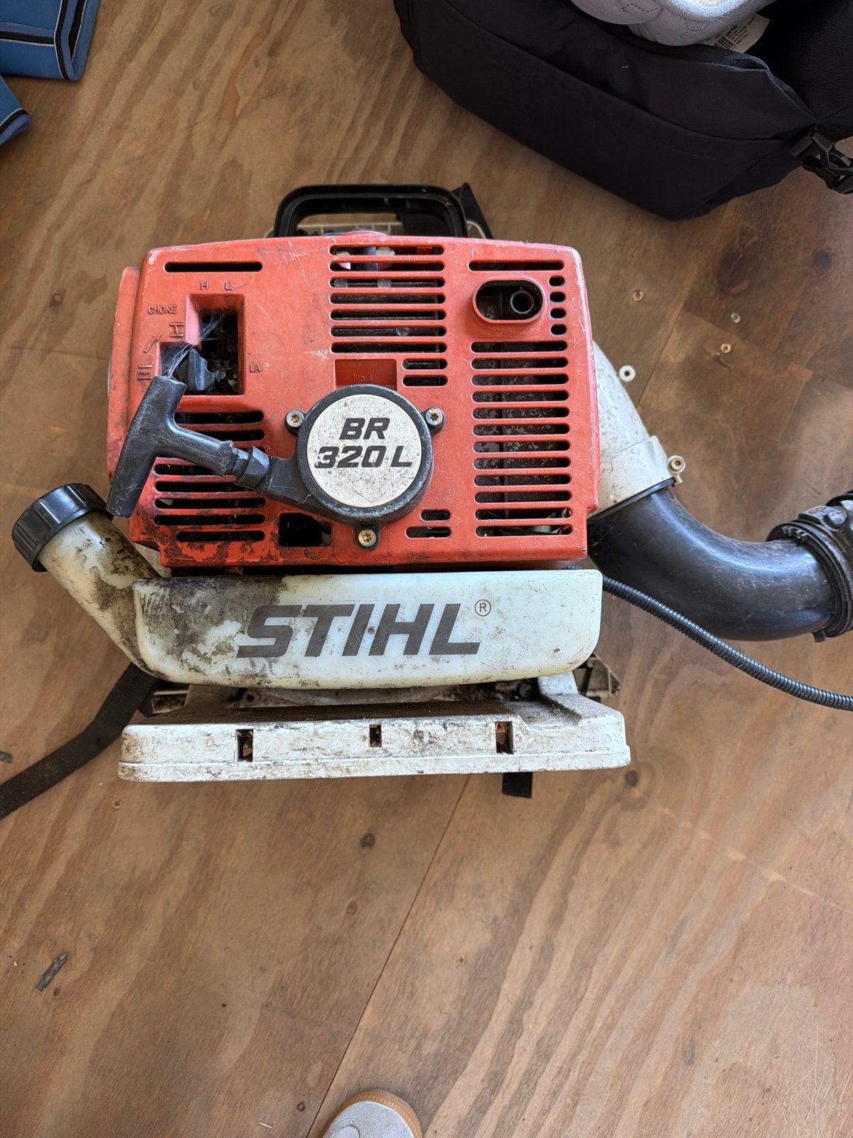 Stihl BR 320 L Bladblazer - Krachtig en Betrouwbaar, Tuin en Terras, Bladblazers, Ophalen of Verzenden, Gebruikt, Benzine, Ruggedragen