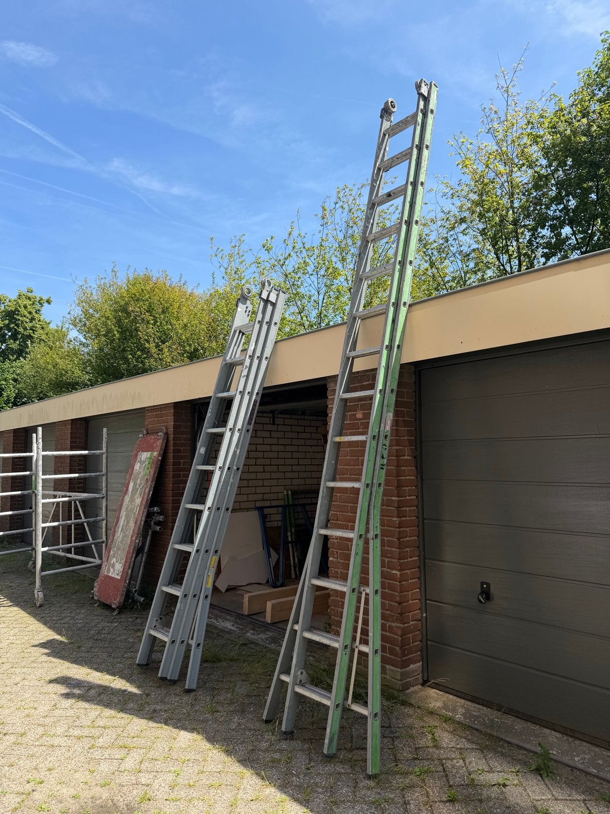 2x Altrex GLW ladders 3x9, 3.10m - 7.30m, Gebruikt, Ophalen of Verzenden, Ladder, Opvouwbaar of Inschuifbaar