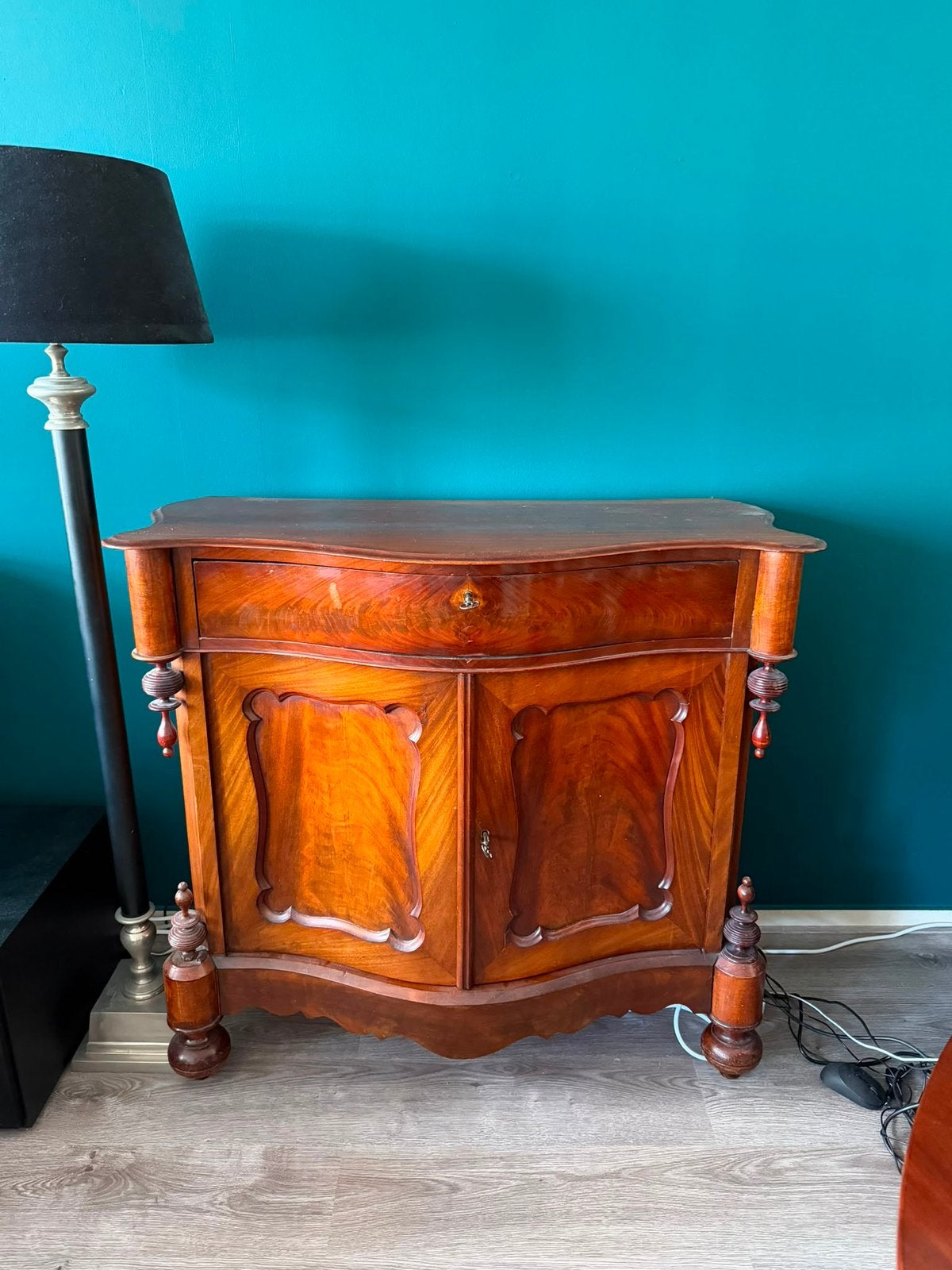 Commode buikkast dressoir antiek, Ophalen, Zo goed als nieuw, 25 tot 50 cm, 100 tot 150 cm