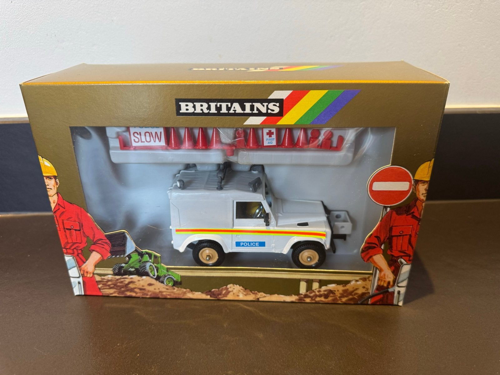 Britains 9917 Politie Land Rover - Nieuw in doos, Hobby en Vrije tijd, Modelauto's | 1:32, Ophalen of Verzenden, Nieuw, Tractor of Landbouw