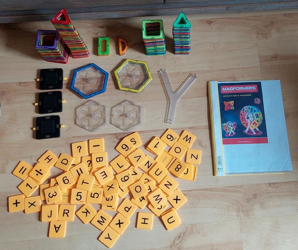 Magnetische bouwstenen, Kinderen en Baby's, Speelgoed | Bouwstenen, Ophalen of Verzenden, Zo goed als nieuw, Overige merken