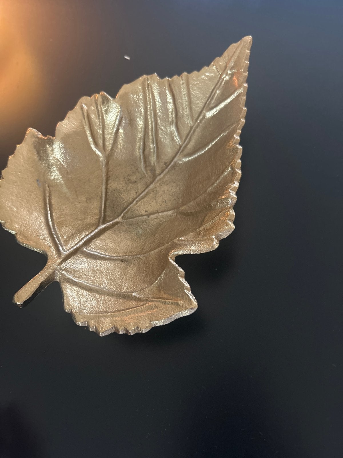 Gouden Bladvormige Decoratieve Schaal, Ophalen, Schaal, Zo goed als nieuw, Metaal