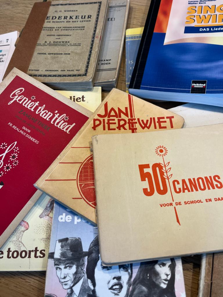 Diverse collectie oude zang- en muziekboeken, Ophalen of Verzenden, Zo goed als nieuw, Algemeen