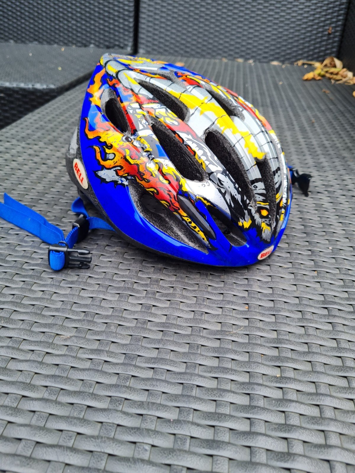 Een stoere kinderhelm van het merk Bell., Ophalen of Verzenden
