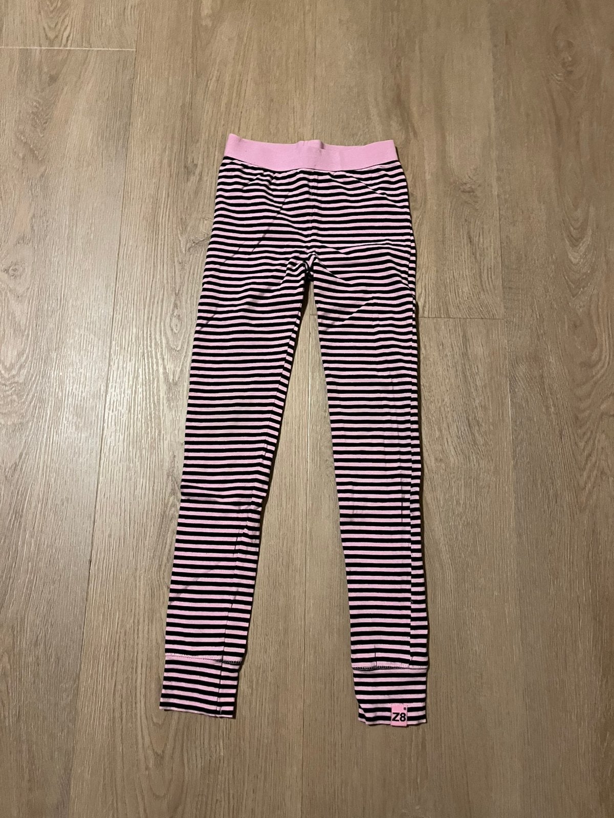 Legging z8 meisje maat 134 roze zwart style: Elize, Kinderen en Baby's, Kinderkleding | Maat 134, Ophalen of Verzenden, Zo goed als nieuw