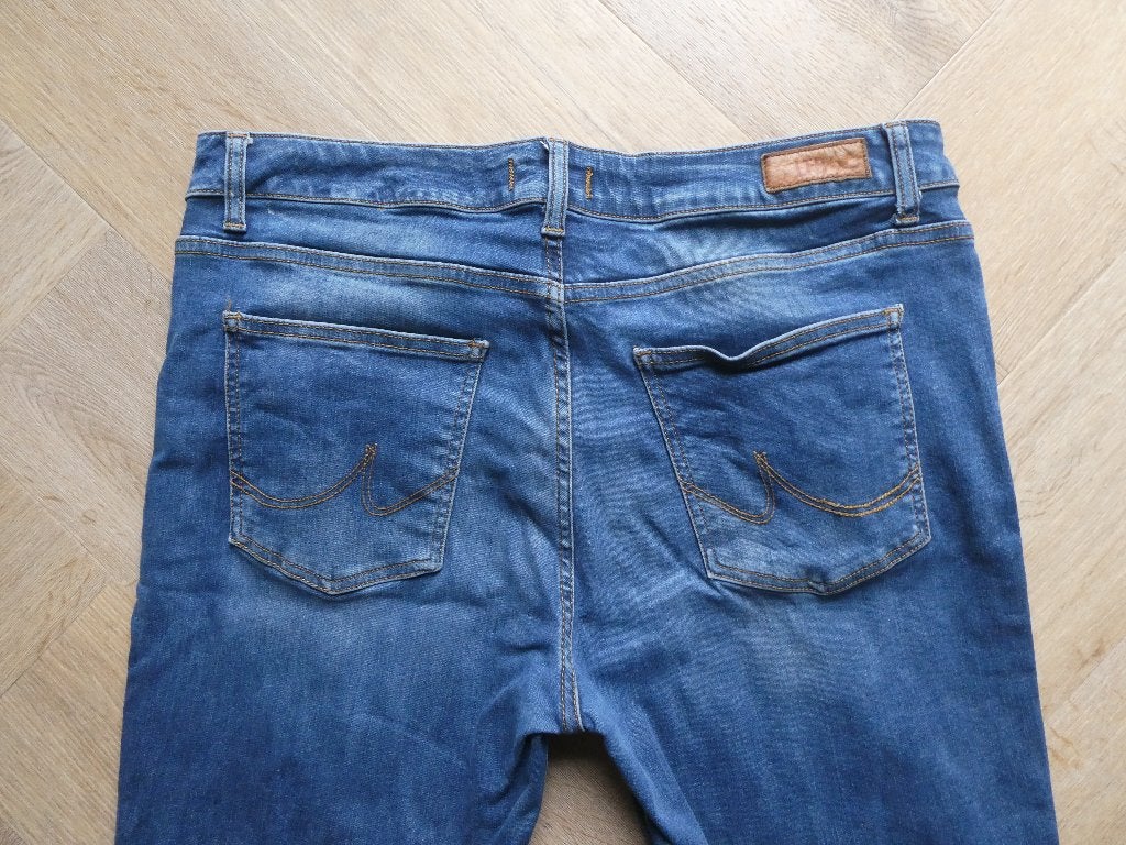 Mooie LTB Mika spijkerbroek maat 31, Blauw, Ophalen of Verzenden, Zo goed als nieuw, LTB