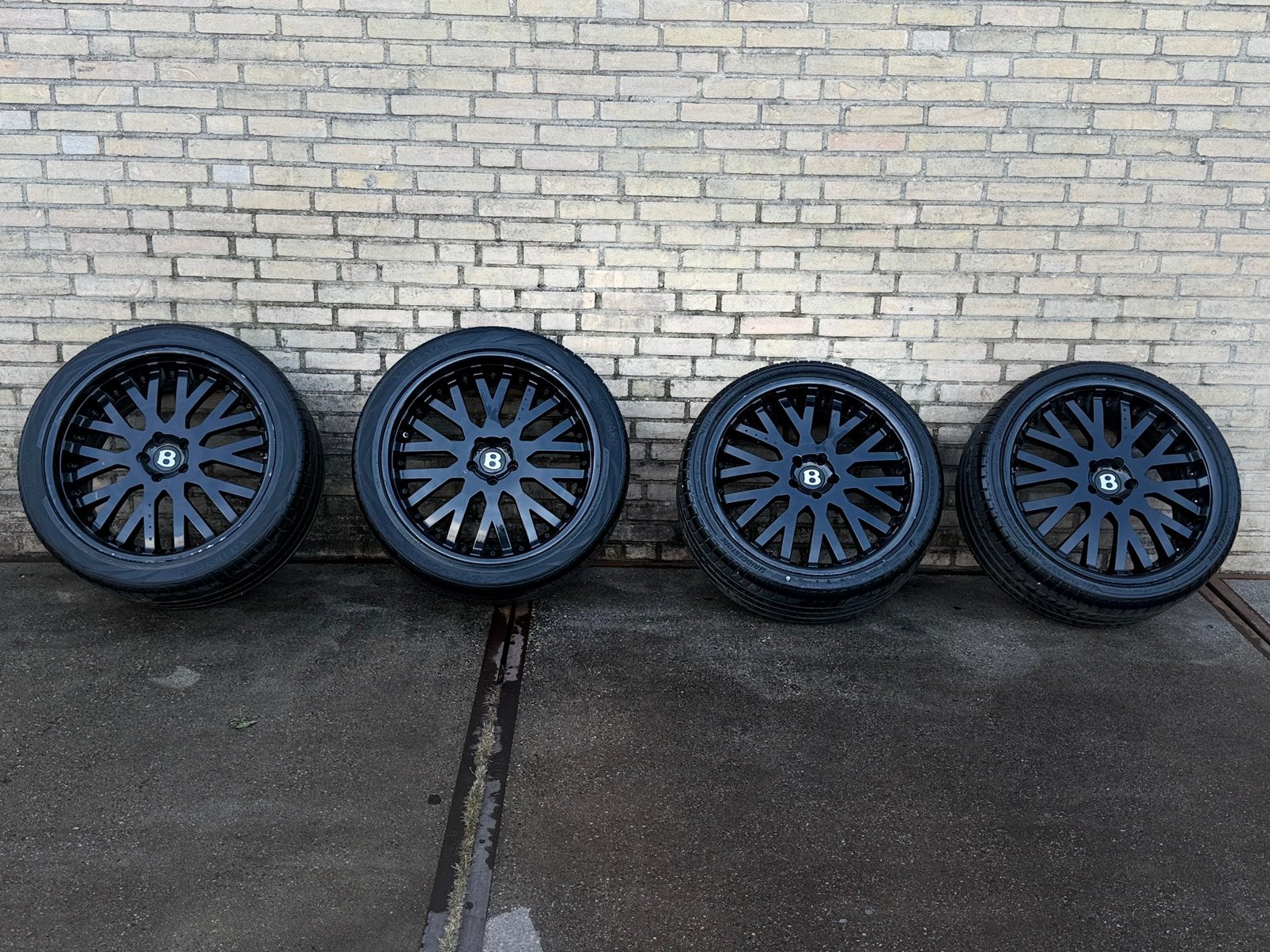 Bentley Velgen + Banden 21 inch!, Ophalen of Verzenden, 21 inch, All Season