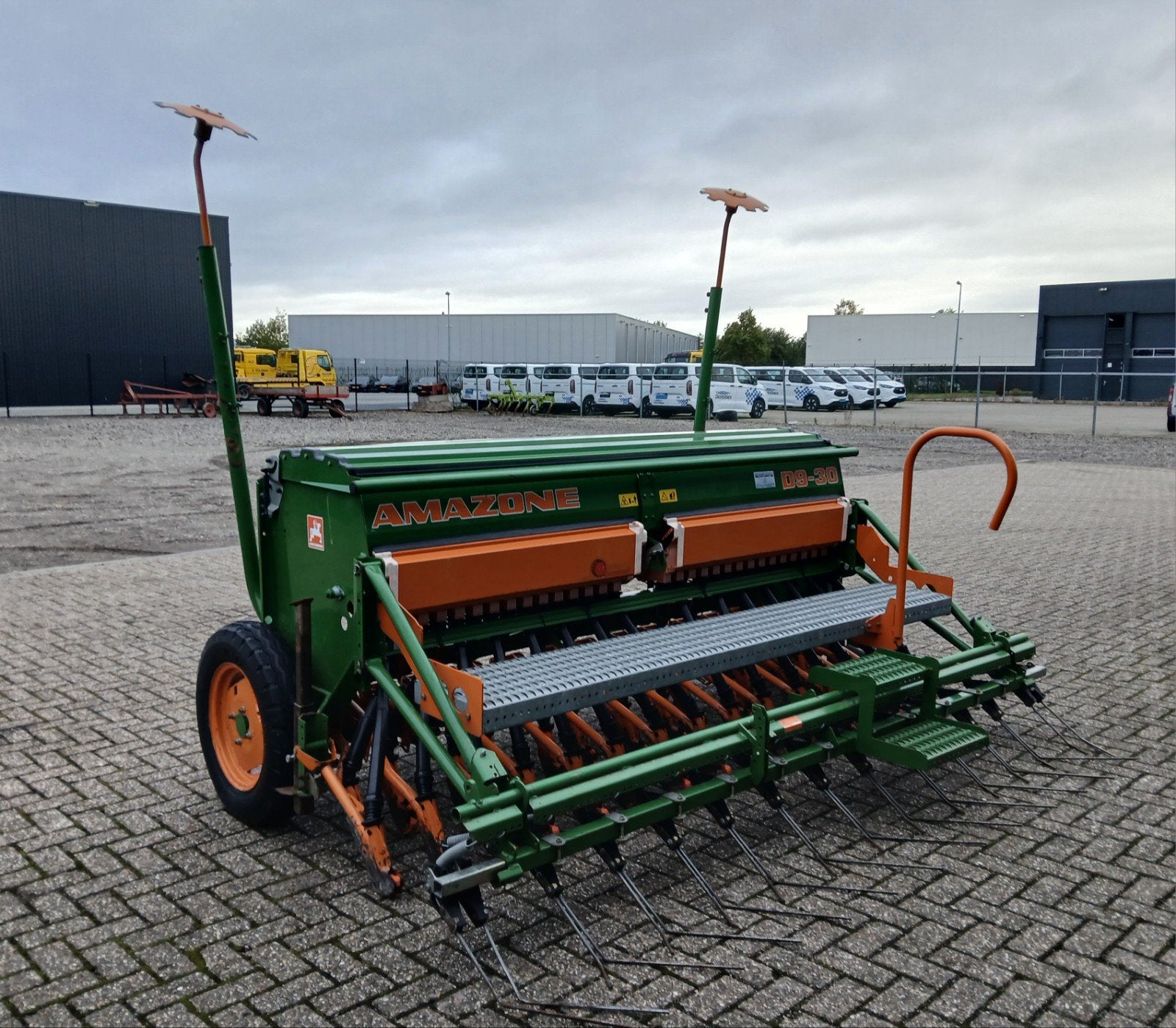 Amazone D9 zaaimachine schudder hark ploeg frees poter, Ophalen, Bollenteelt, Weidebouw