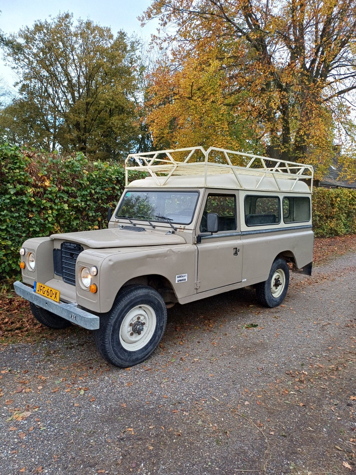 Land Rover Santana 109 diesel, Auto's, Oldtimers, Particulier, Diesel, Stationwagon, Geïmporteerd, Bruin, Ophalen