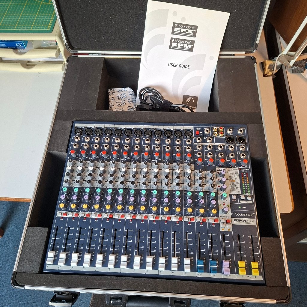 Soundcraft EFX 12 mengpaneel met Lexicon effecten, Muziek en Instrumenten, Mengpanelen, Ophalen, Gebruikt, 20 kanalen of meer
