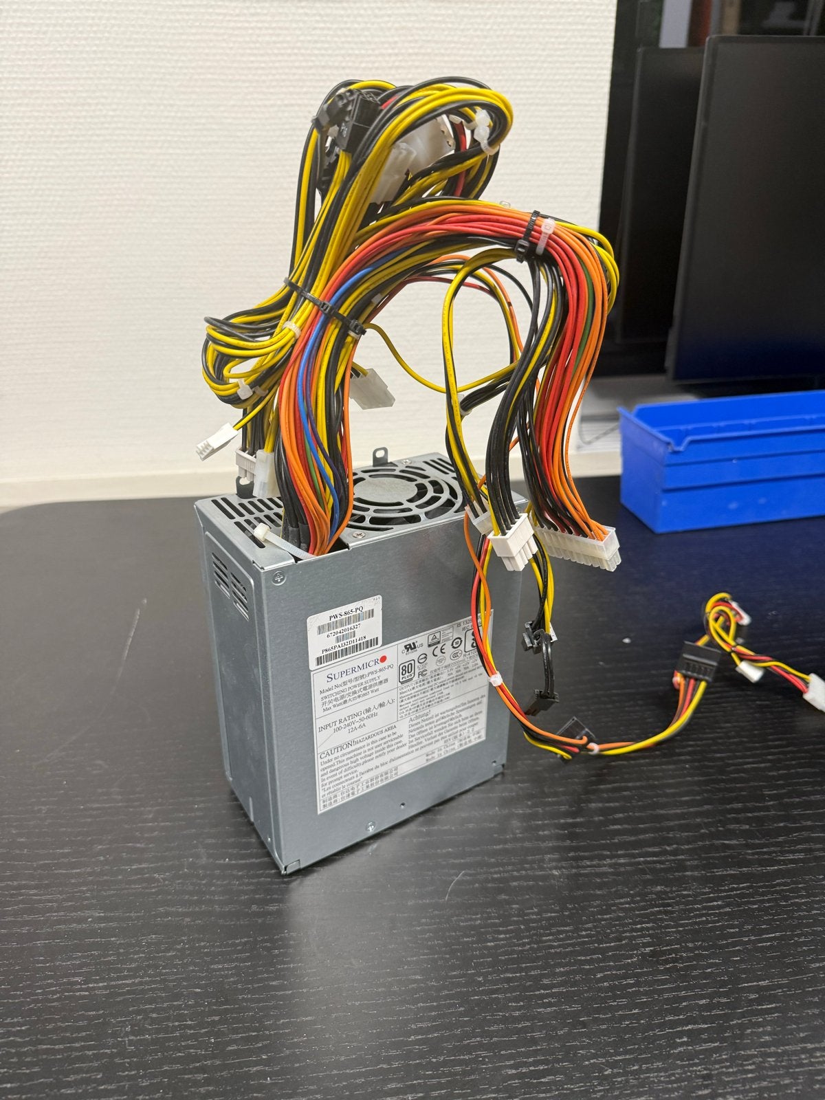 Voeding pc +- 900 Watt, Computers en Software, Interne voedingen, Ophalen of Verzenden, Gebruikt
