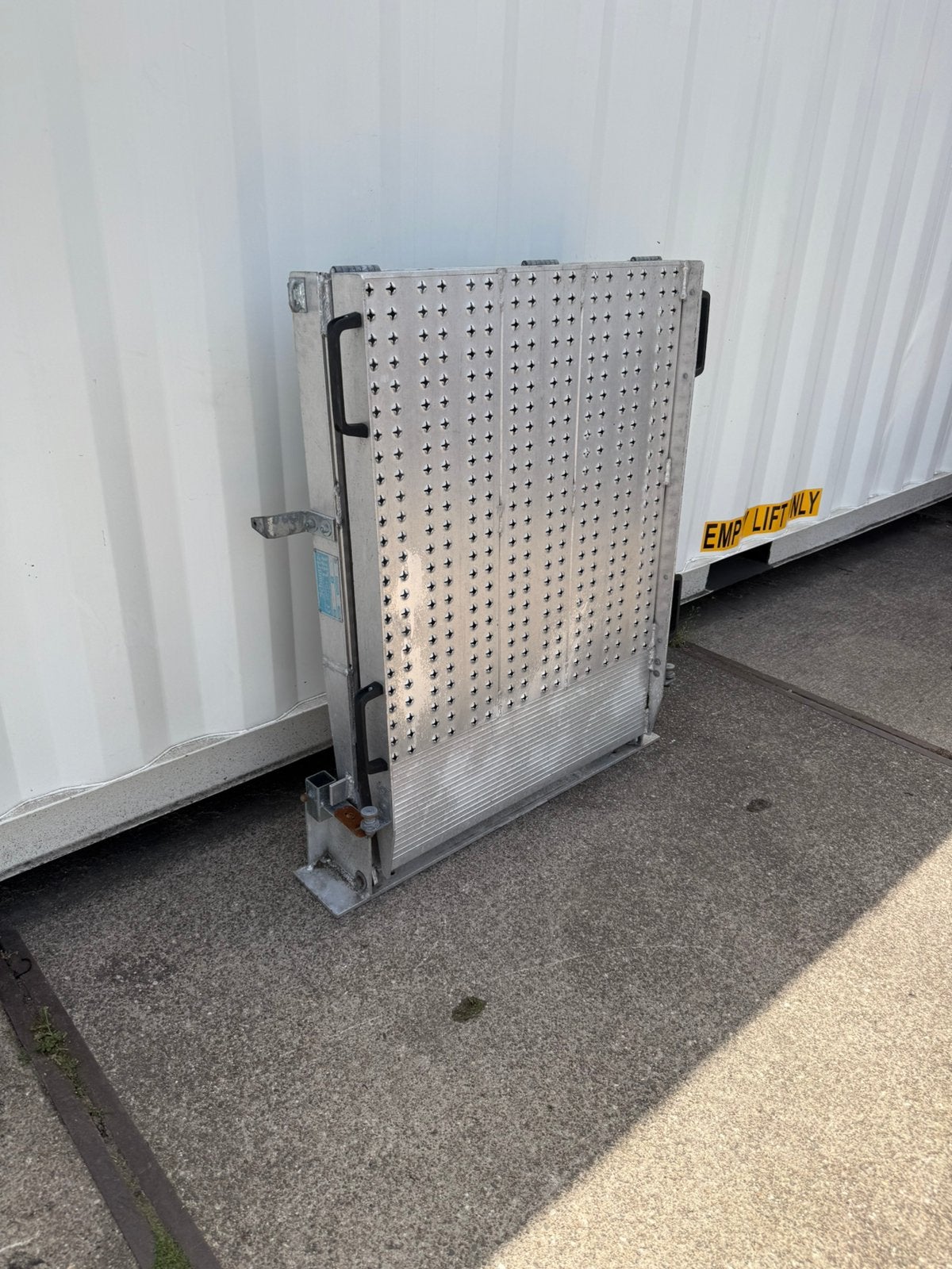 Aluminum oprijplaat rolstoel ramp bedrijfswagen inrichting, Ophalen, Gebruikt