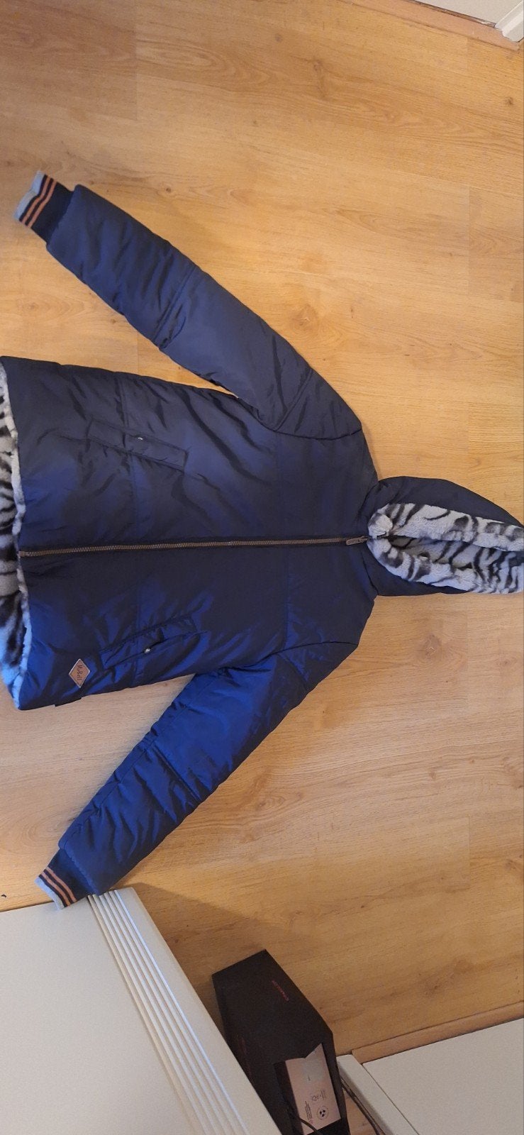 Nobell omkeerbare jas met zebraprint en effen blauw maat 164, Ophalen of Verzenden, Zo goed als nieuw
