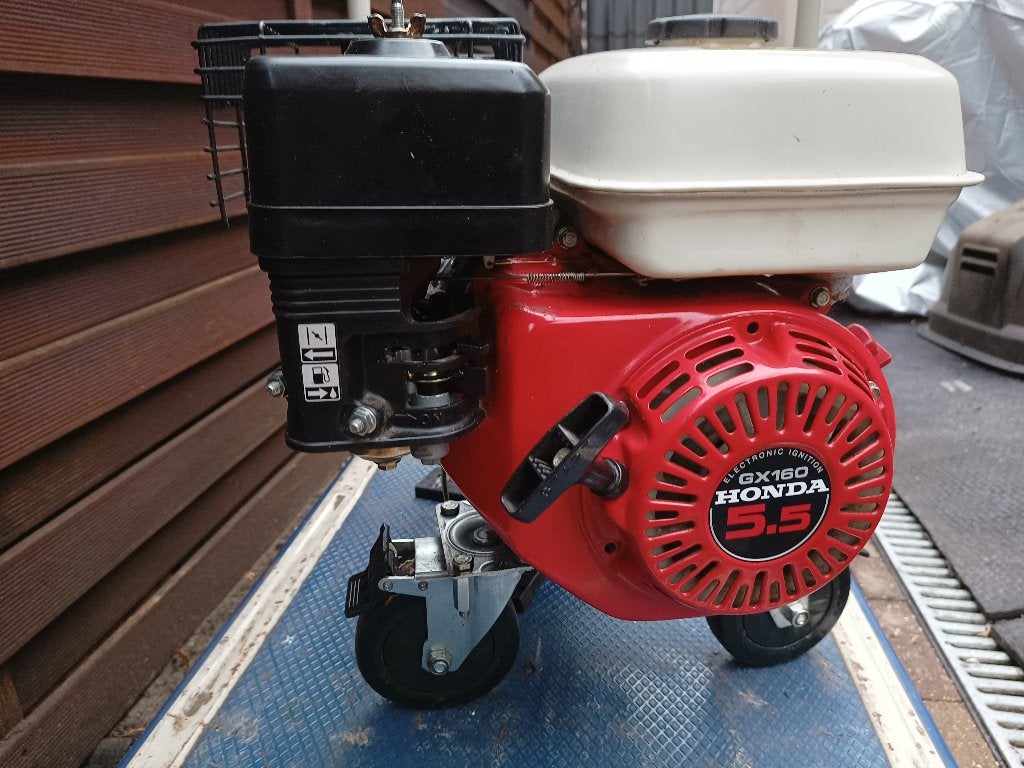 Honda Aggregaten, Ophalen, Zo goed als nieuw, Minder dan 5 kVA, Benzine
