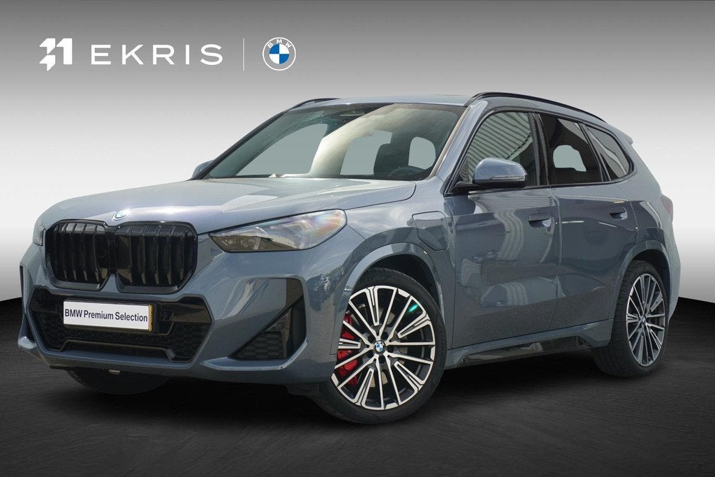 BMW X1 xDrive25e M Sportpakket Pro 20'' / Panoramadak / Harm, Auto's, BMW, Stof, 105 min, Bedrijf, Vierwielaandrijving
