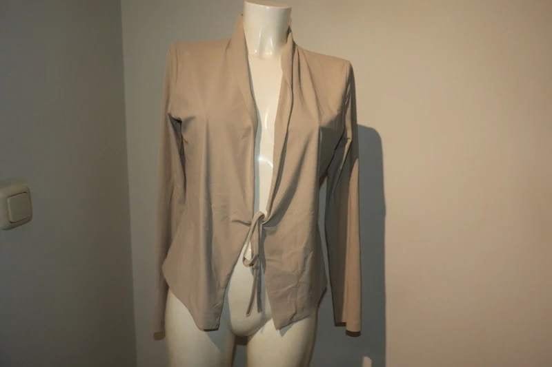 Sarah pacini beige travel stof jasje strik sluiting 36/38, Verzenden, Sarah Pacini, Beige, Jasje