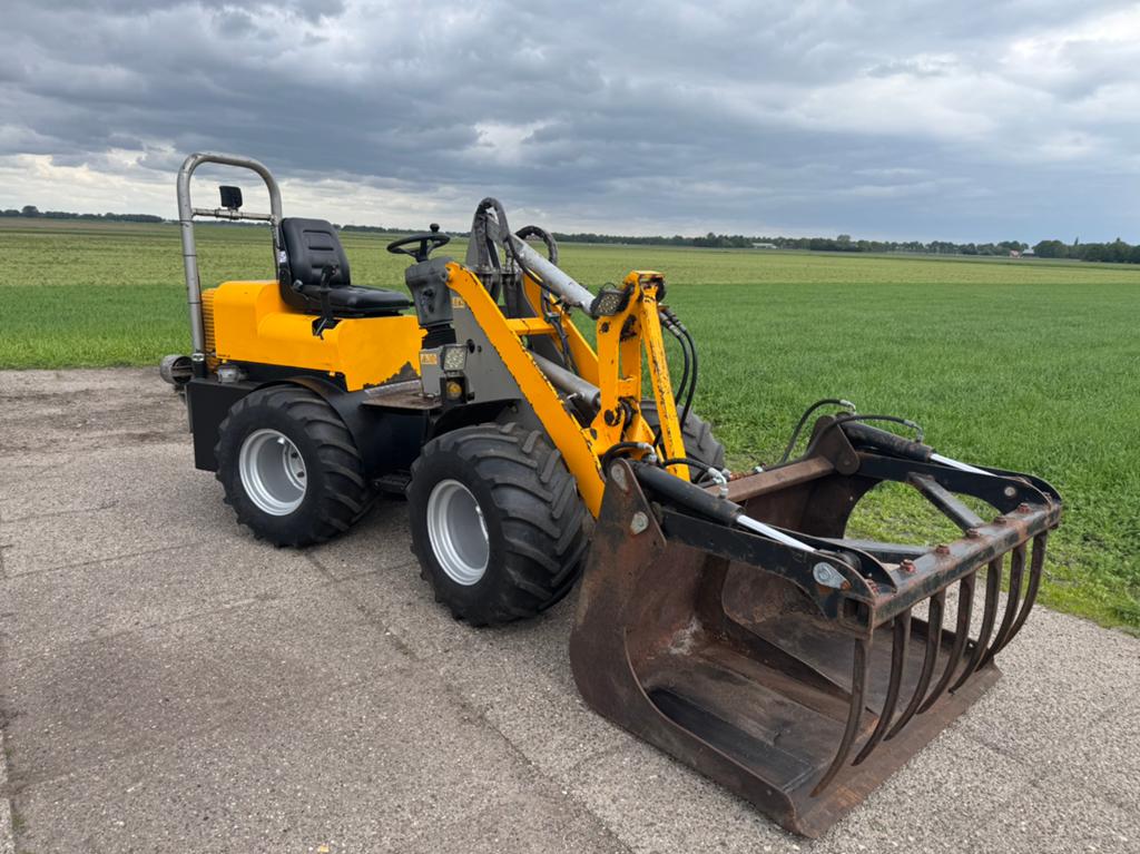 Intrac L340 Minishovel  Duitse bouw! pelikaanbak mini shovel, Ophalen, Wiellader of Shovel