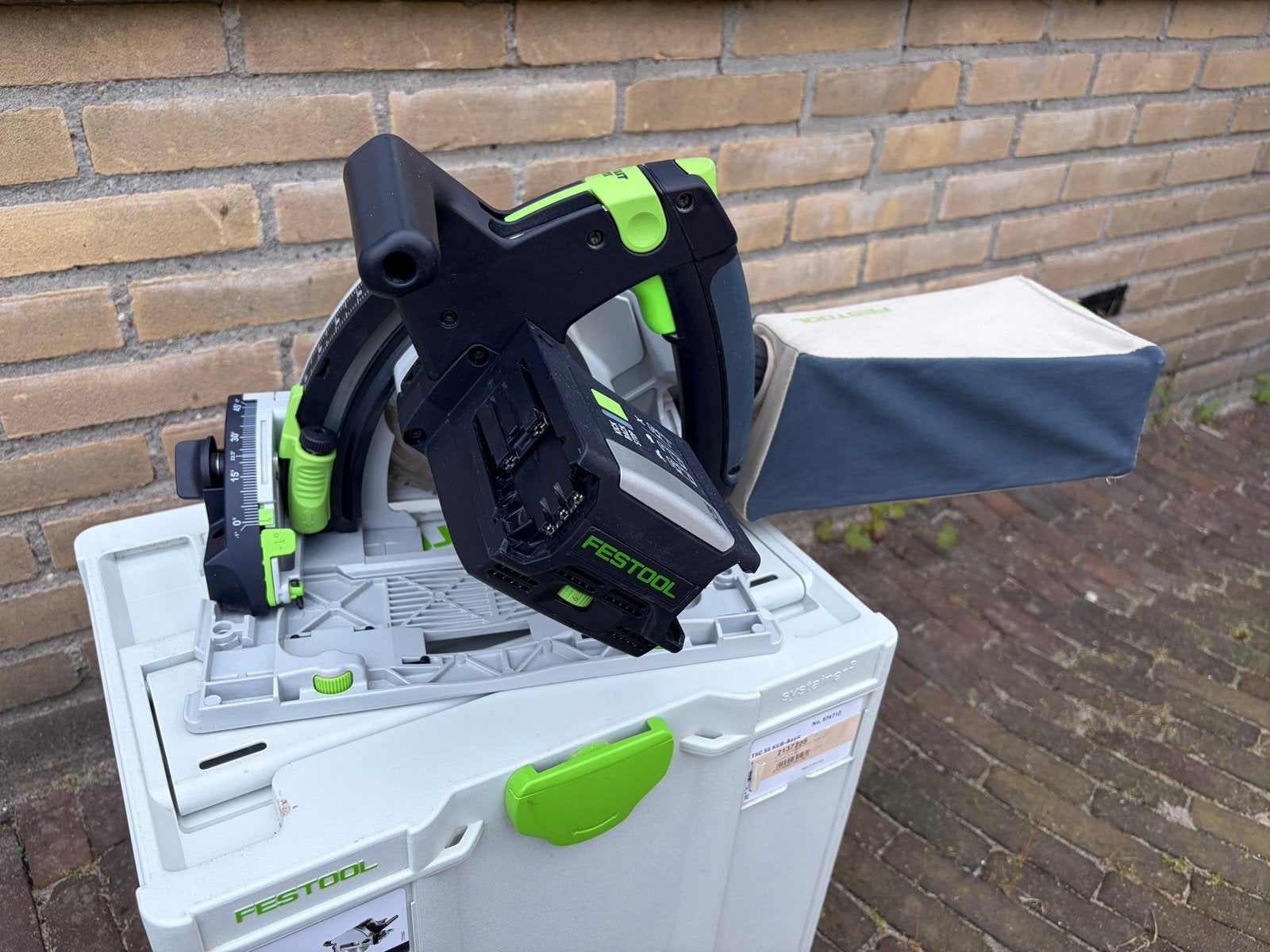 Festool TSC 55 KEB Accu-invalcirkelzaag - Z.G.A.N. met garan, Doe-het-zelf en Verbouw, Gereedschap | Zaagmachines, Invalzaag, Ophalen of Verzenden