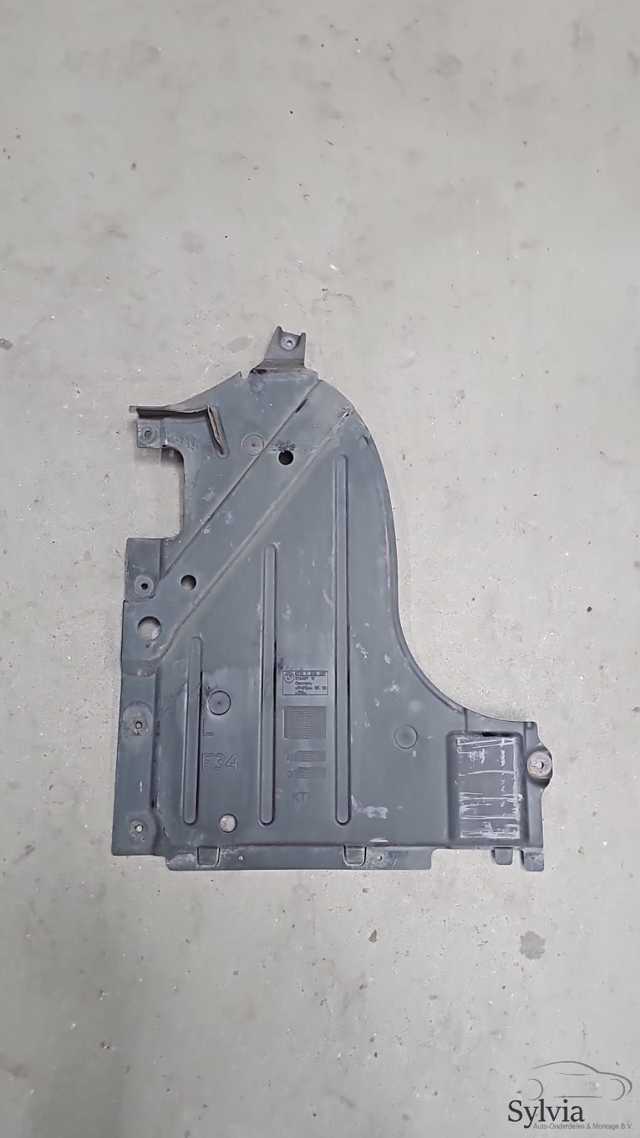 Bodemplaat onderplaat  rechts BMW  3 serie F34  GT 517172762, Gebruikt, -, -, Ophalen of Verzenden
