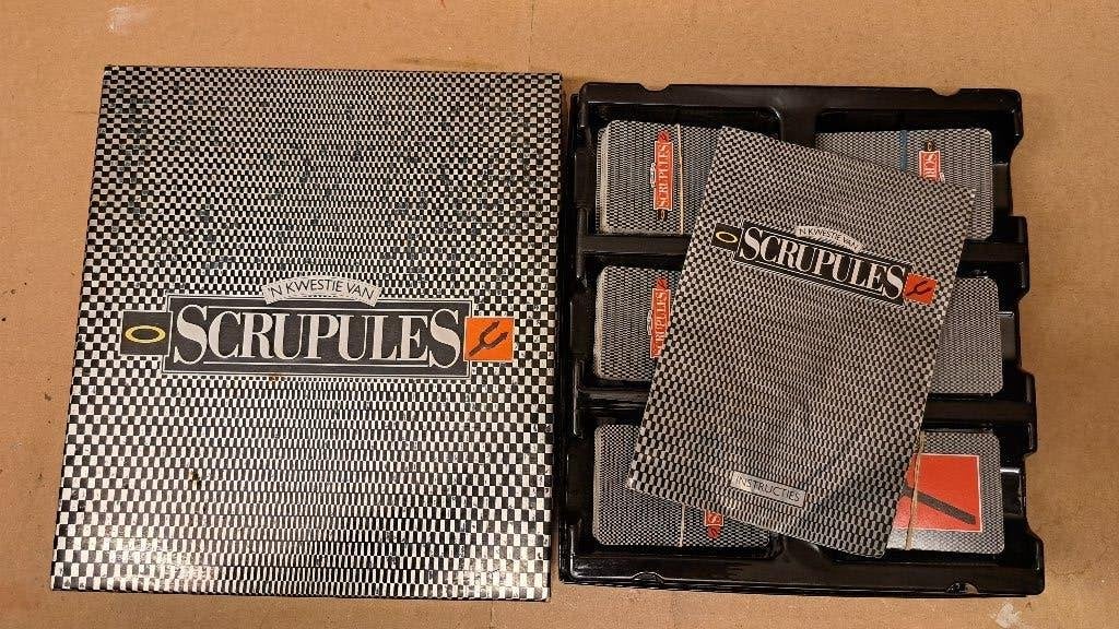 Scrupules - MB-Spellen, Drie of vier spelers, Ophalen of Verzenden, Gebruikt, MB Spellen