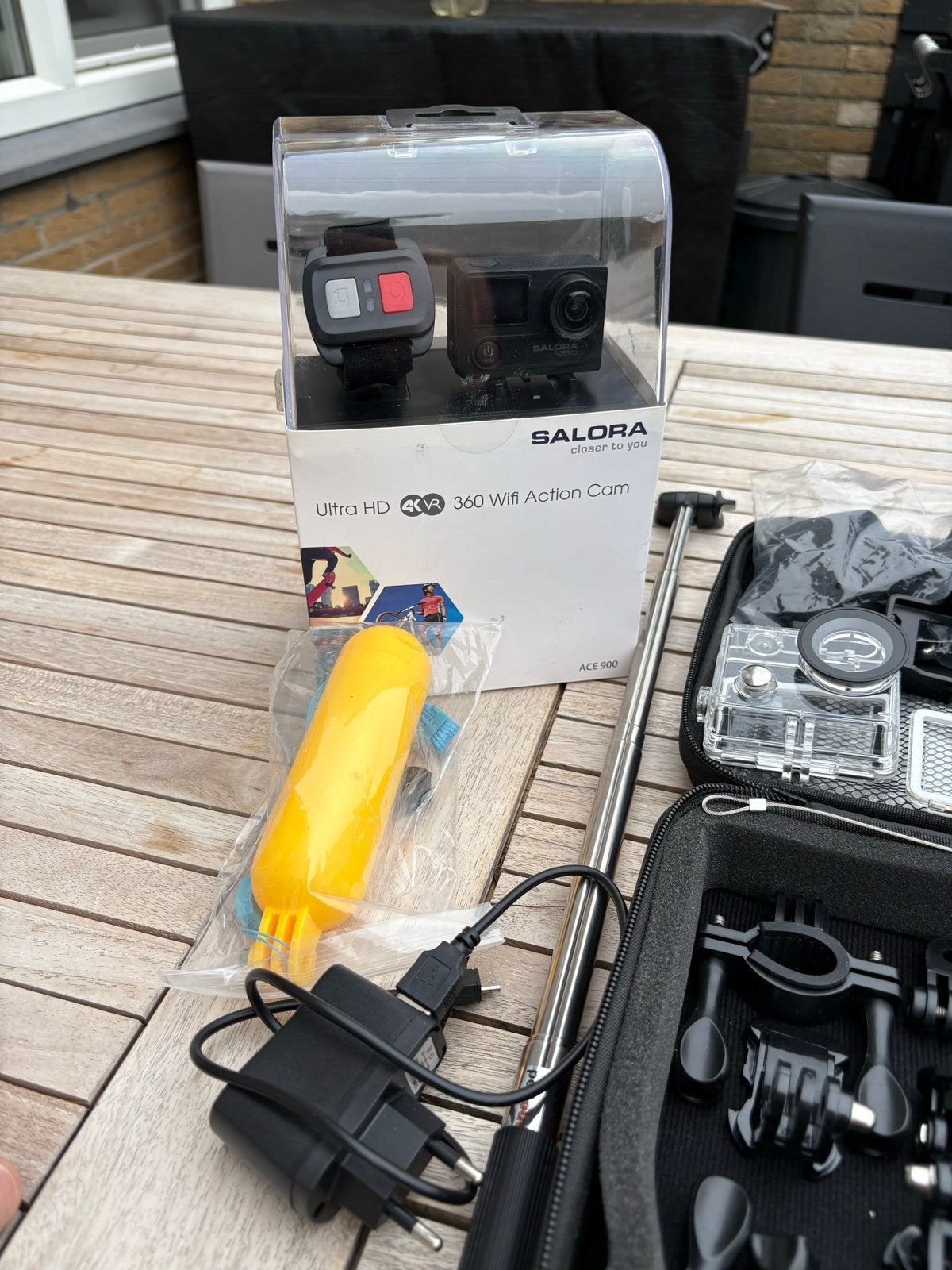 Salora ACE 900 Ultra HD 4K 360 Wifi Action Cam met accessoir, Audio, Tv en Foto, Actiecamera's, Ophalen, Zo goed als nieuw, Overige merken