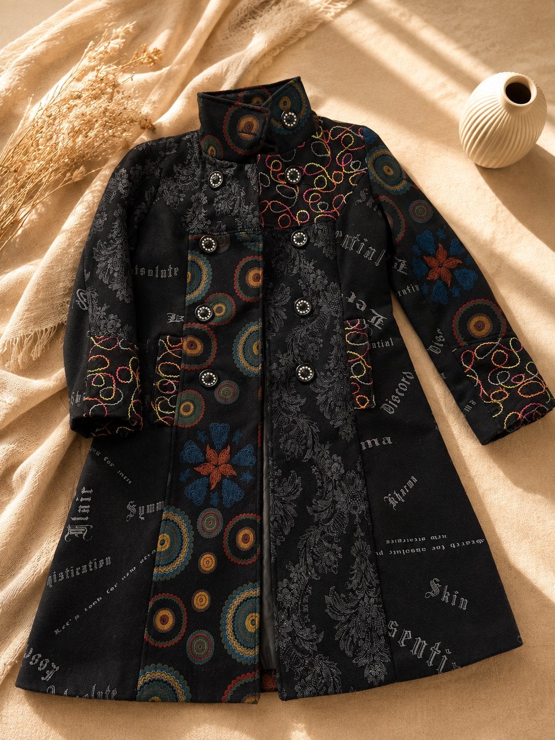 Black Embroidered Patterned Statement Coat – Unique Design, Kleding | Dames, Ophalen, Zo goed als nieuw, Zwart