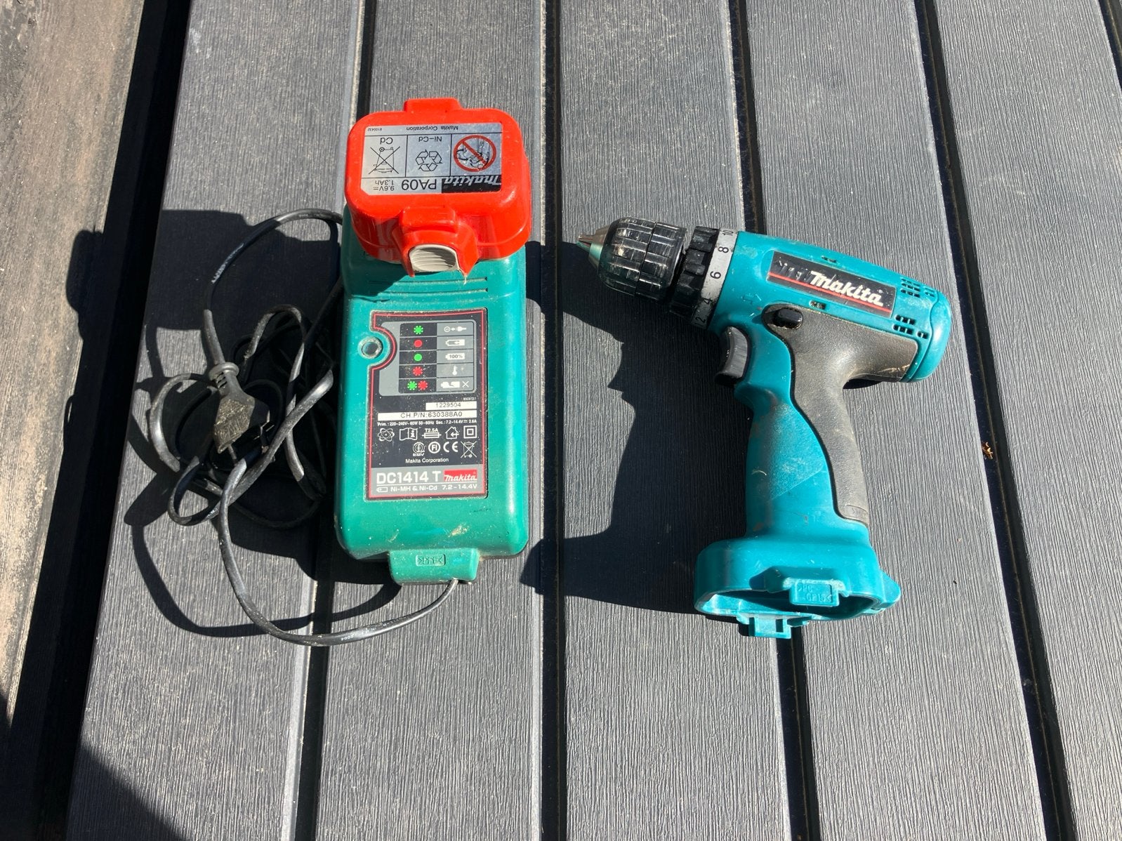 Makita Boormachine 6260D met accu en lader (weinig power), Ophalen of Verzenden, Gebruikt, Minder dan 400 watt, Boormachine
