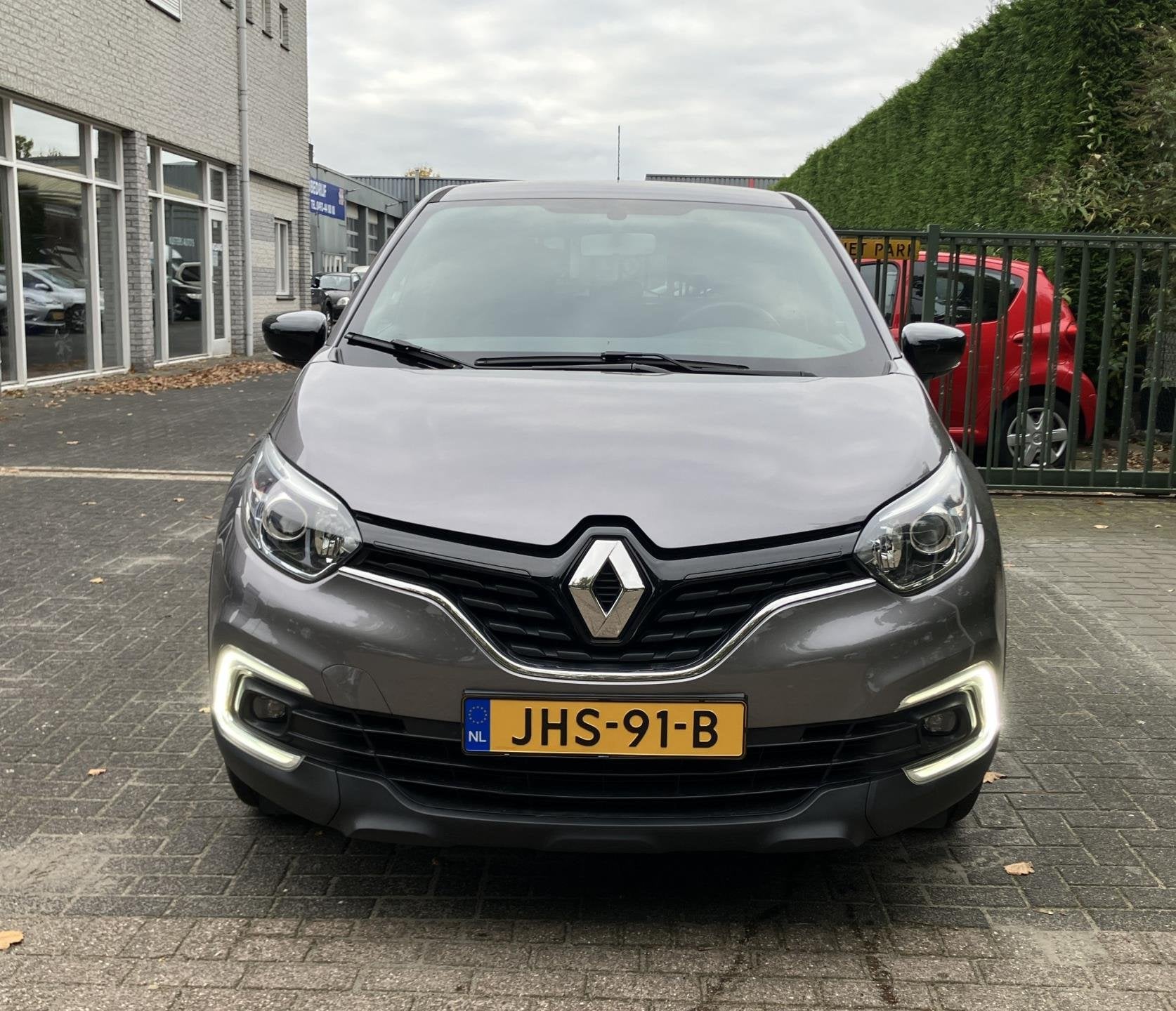 Renault Captur 0.9 TCe Limited Navi Camera LM, Auto's, Voorwielaandrijving, Stof, Gebruikt, 620 kg