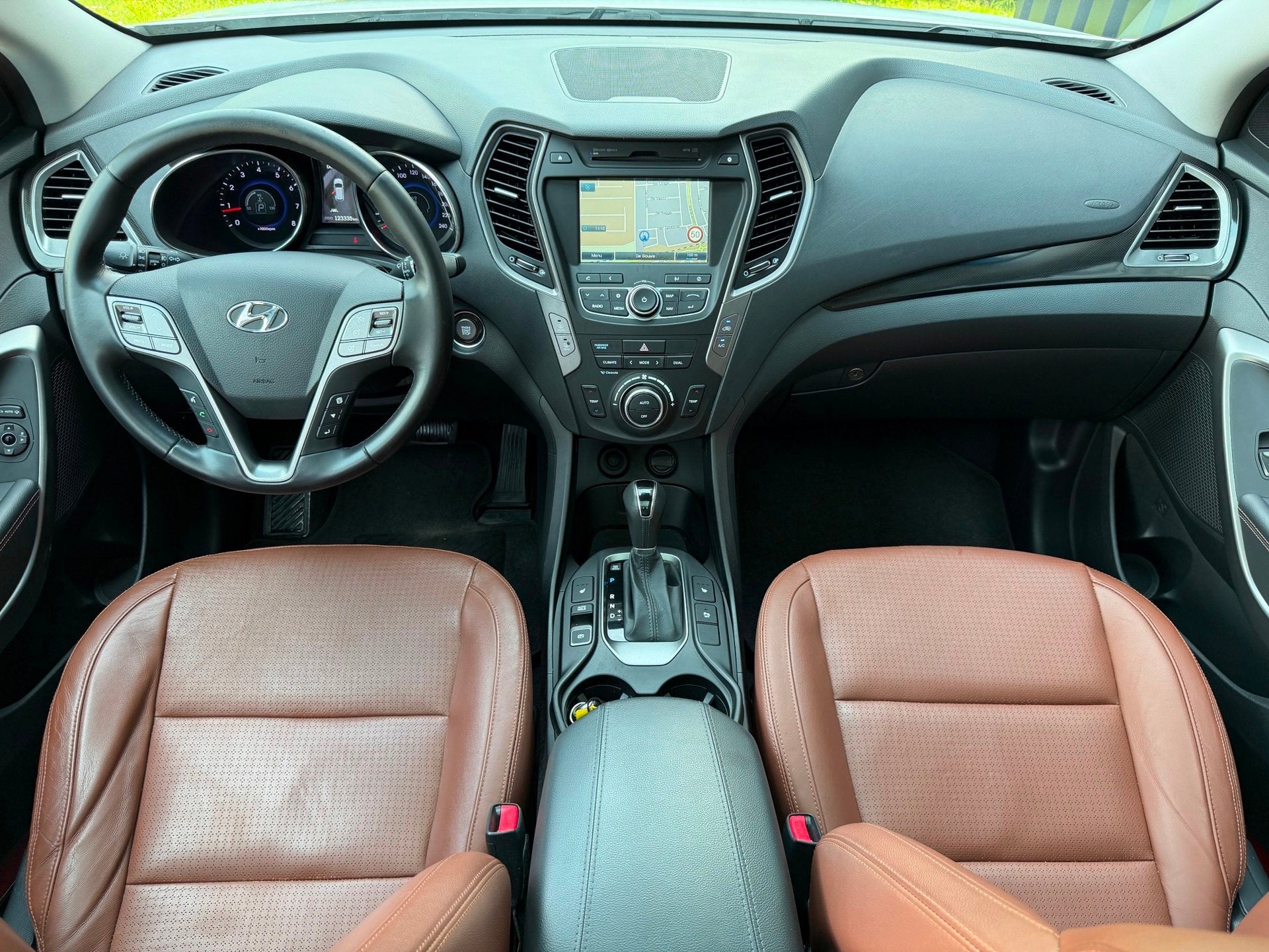 Hyundai Santa Fe 2.4i GDI 4WD Premium 7p Aut Full Option Pan, Auto's, Automaat, Euro 5, Santa Fe, Gebruikt