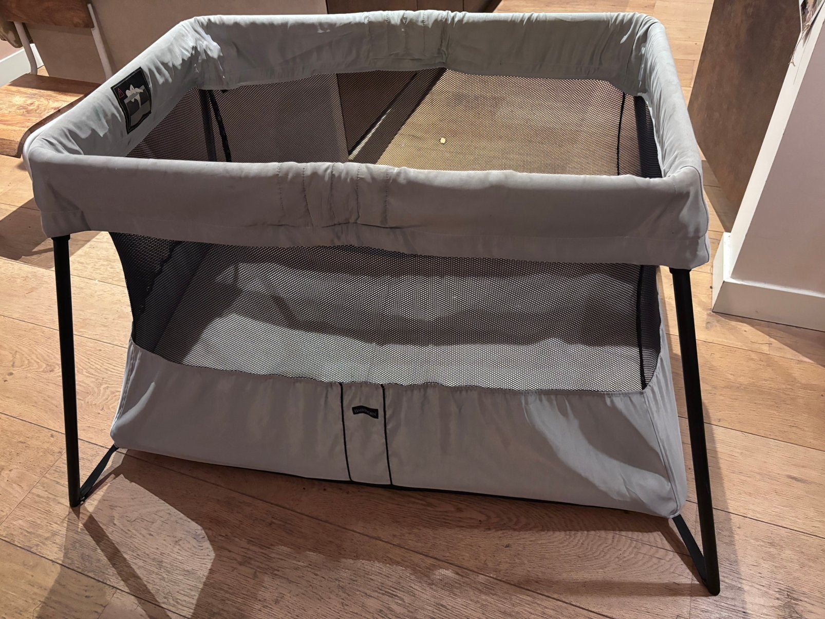 Camping bed babybjörn, Kinderen en Baby's, Kinderkamer | Bedden, Ophalen, Gebruikt, Minder dan 140 cm, Minder dan 70 cm
