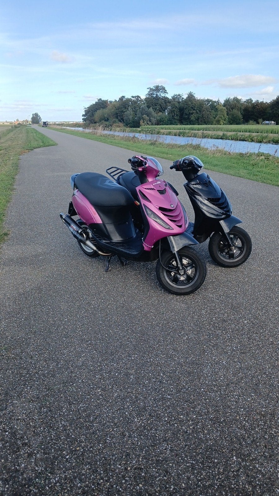 Piaggio Zip 70cc 2t - Volledig Malossi Setup - Stuntklaar, Ophalen, Tweetakt, Maximaal 45 km/u, Zo goed als nieuw