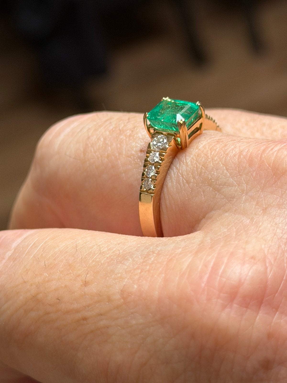 18K gouden ring met smaragd 2.75ct en natuurlijke diamanten!, 20 of groter, Ophalen of Verzenden, Zo goed als nieuw, Dame of Heer