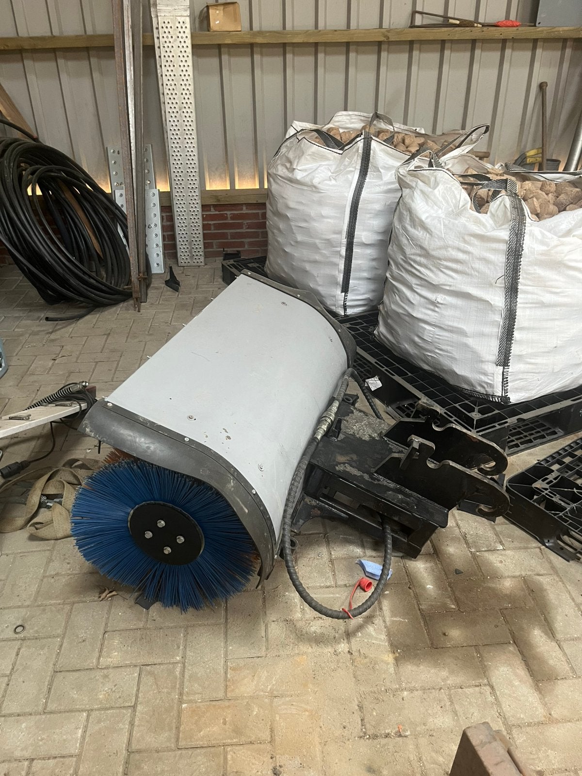 Hydraulische veger cw05, Ophalen, Graafmachine
